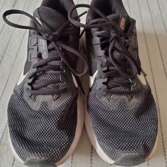 Nike Downshifter 9 Women's Size 9 - Picture 2 of 8